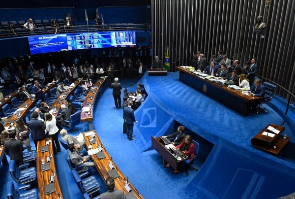 Senado retoma requisitos para Trabalho aos domingos e feriados